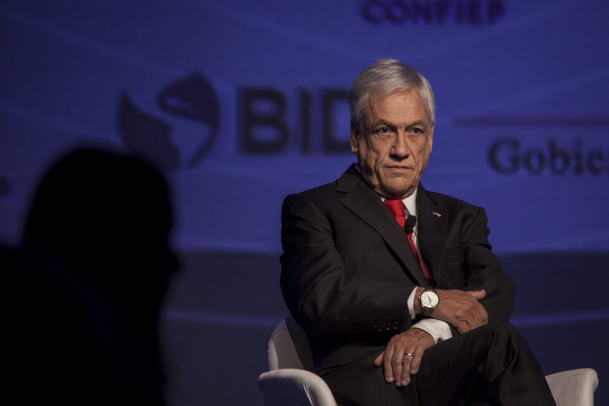 Presidente de Chile cambia su tras derrota legislativa