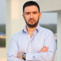 Mag. Diego Vázquez Docente de la Universidad Americana Marketing en Grado y Posgrado, Tutor de Tesis y Planes de Marketing. Consultor con Especialización en Marketing Digital http://www.MarketingHacemos.com Linkedin: Diego Vázquez