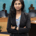 Gita Gopinath - Consejera Económica y Directora del Departamento de Estudios del Fondo Monetario Internacional (FMI)